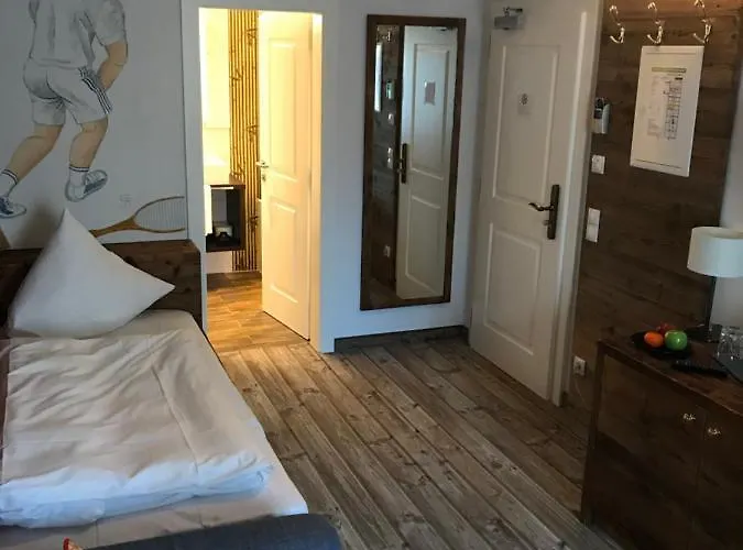 Forsthaus Woernbrunn Otel 4*