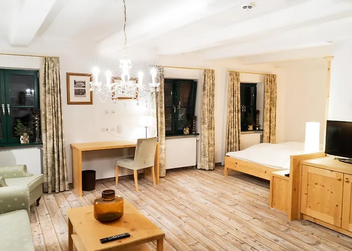 Forsthaus Woernbrunn Otel 4*