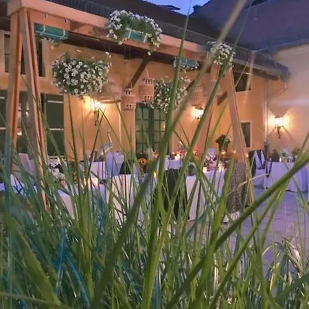 Forsthaus Woernbrunn グリューンヴァルト