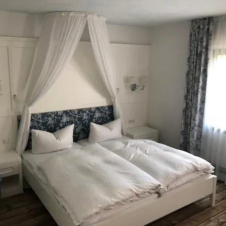 Forsthaus Woernbrunn ホテル 4*