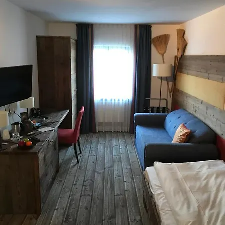 Forsthaus Woernbrunn Hotel Grünwald